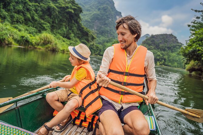Ninh Binh Day Tour To Visit Hoa Lu - Trang An/Tam Coc - Mua Cave - Mua Cave and the 500-step finish