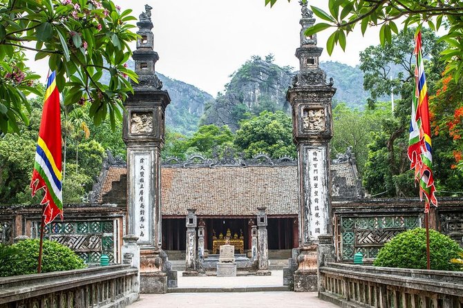 Ninh Binh Full-Day Tour from Hanoi to Hoa Lu, Tam Coc & Mua Cave Via Boat & Bike - How much value do you get for $33?