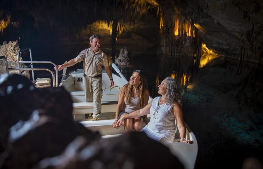 Palma: Caves of Drach Entrance, Music Concert, and Boat Trip - Lake Martel and the underground concert