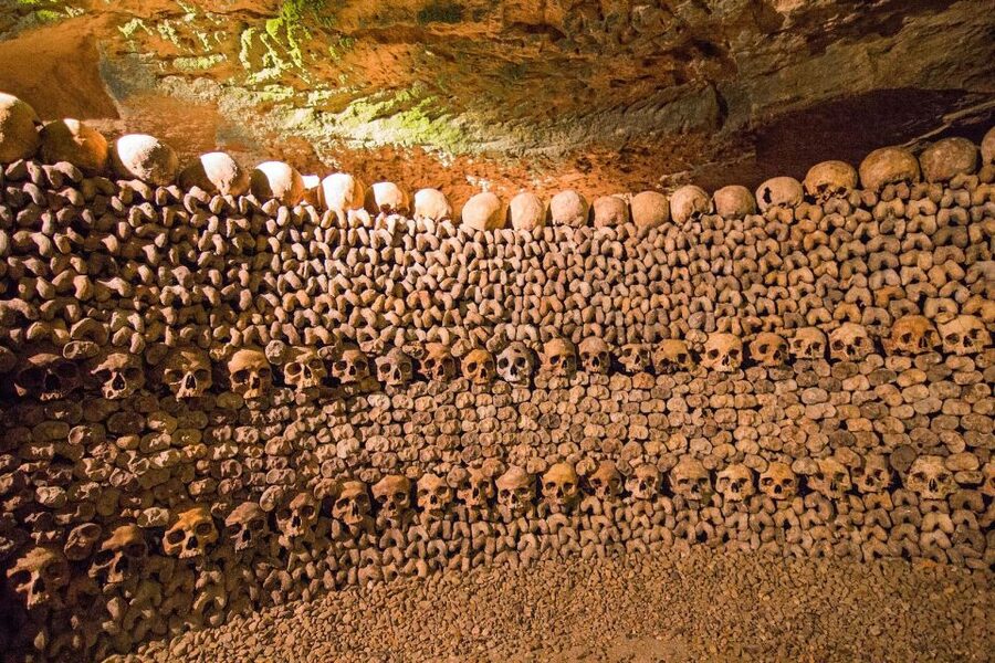 Paris: Catacombs Entry & Seine River Cruise with Audio Guide - The audio guide keeps the visit at your pace
