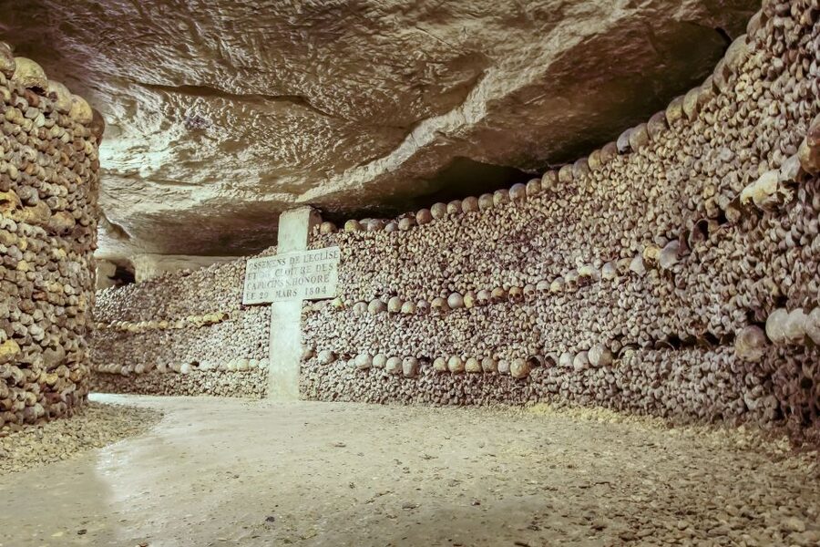 Paris: Catacombs Restricted Access Tour - A two-hour itinerary that moves at a good pace