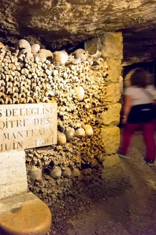 Paris: Catacombs Ticket and Seine River Cruise - Getting underground at the Catacombs