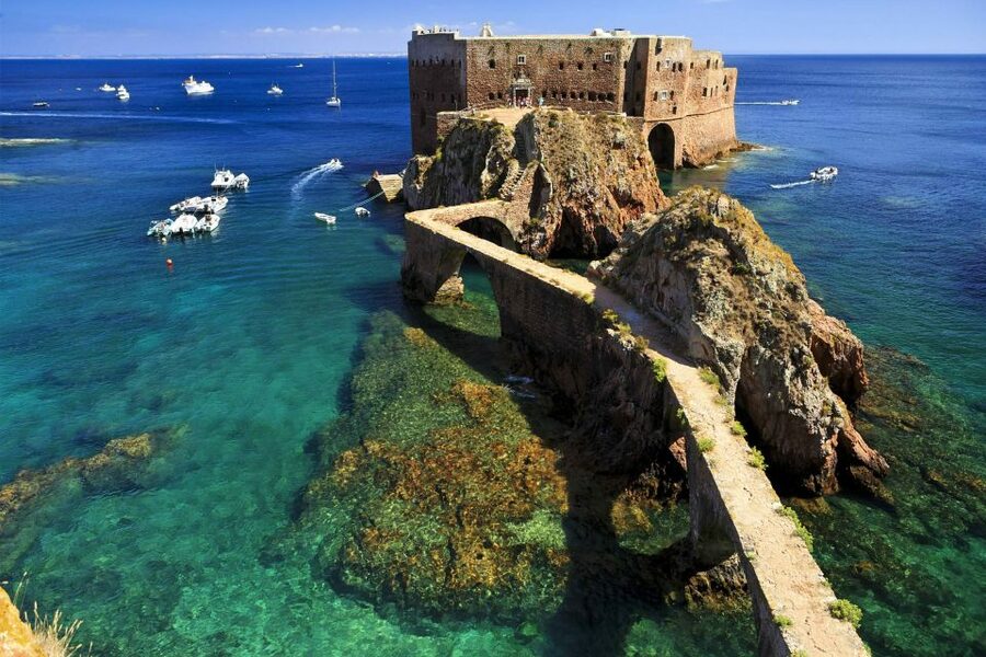 Peniche: Berlengas Island Trip, Hiking and Cave Tour - The Crossing From Peniche to Berlenga