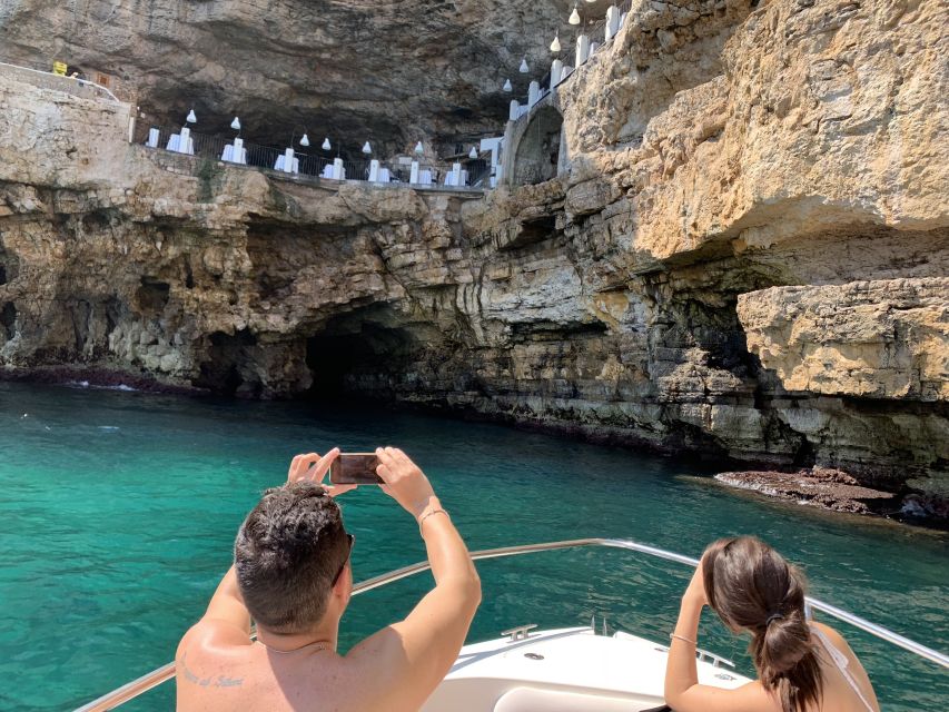 Polignano a Mare: Cave Boat Tour with Aperitif - San Vito departure and the first view of Polignano