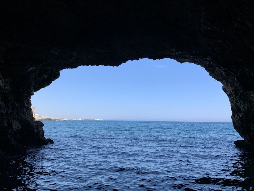 Polignano a Mare: Cave Boat Tour with Aperitif - The swim stop at Grotticella Sella
