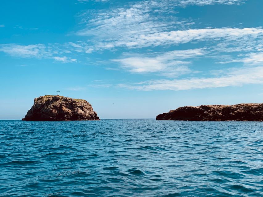 Polignano a Mare: Cave Boat Tour with Aperitif - Grotta Azzurra and the caves near town