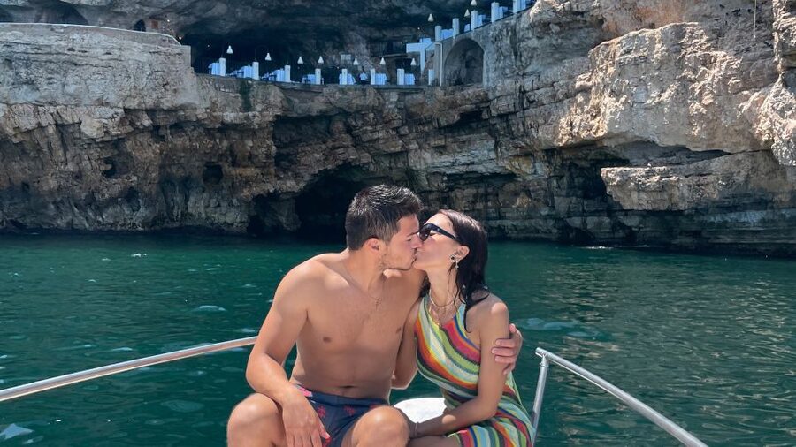 Polignano a Mare: Speedboat Cruise to Caves with Aperitif - Choosing the right departure and group