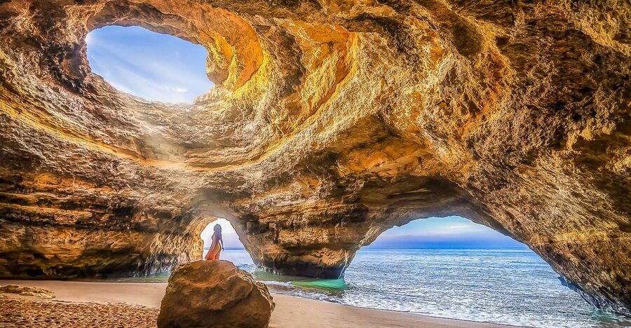 Portimão: Benagil Caves Speed Boat Tour with Sunset Option - Entering the Benagil Cave area