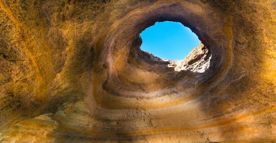 Portimão: Benagil Sea Caves Speedboat Adventure Tour - Who should book this speedboat tour?