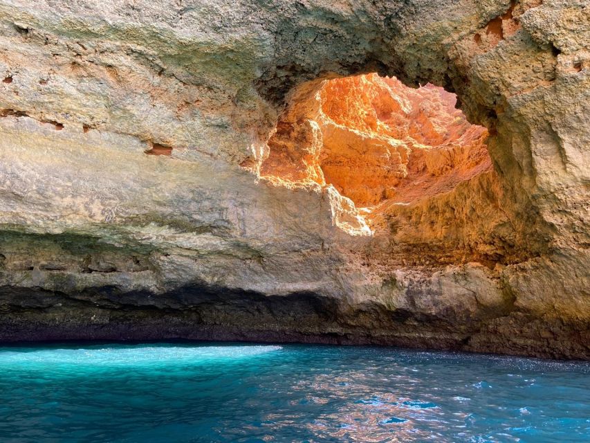 Portimão: Benagil Sea Caves Speedboat Adventure Tour - Guide style, languages, and group size