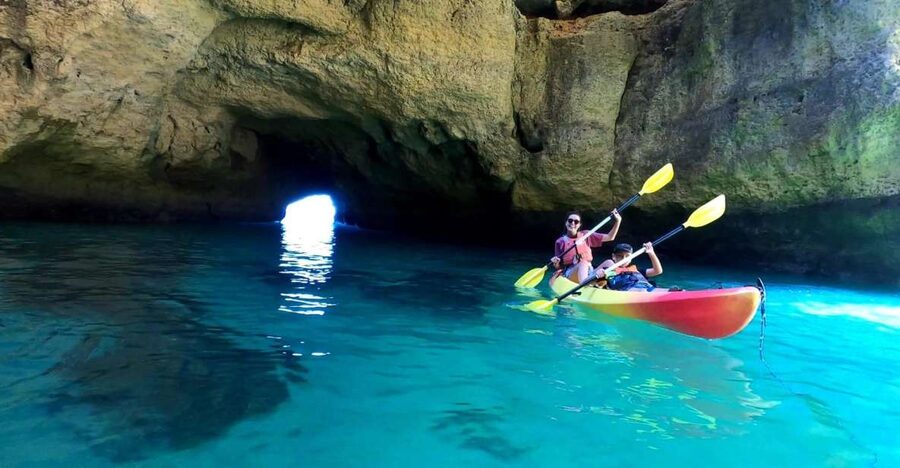 Portimão: Kayak Tour of Benagil Caves - Getting into the kayaks from the boat