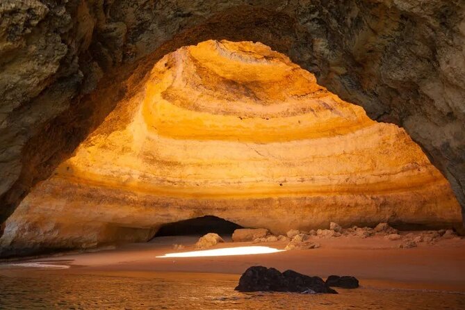 Portimão Private Boat Tour Caves Circuit and Coast Sightseeing - Carvoeiro and the coast near the village