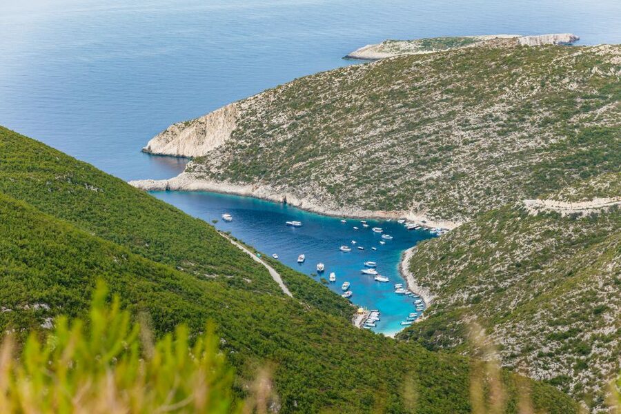 Porto Vromi: Shipwreck, Caves, & White Beach Swimming Cruise - Why this three-hour boat trip works so well