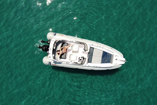 Private 7m 250hp speed boat tour Shipwreck Blue caves up to 8pax - A private boat is the main attraction
