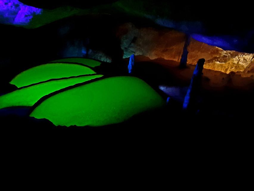 Puerto de San Miguel: Can Marçá Cave Guided Tour with Entry - The smuggler story behind the markings