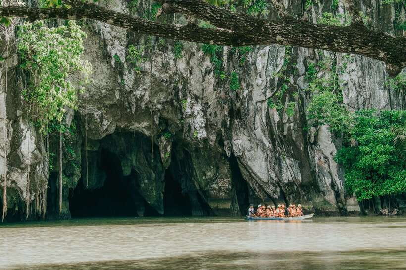 Puerto Princesa: Underground River, Zipline, Paddleboat Tour - Who should book this Sabang day trip?