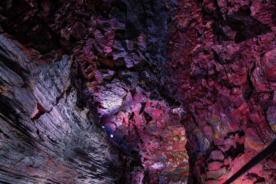 Raufarhólshellir Lava Tunnel: Underground Expedition - How difficult is the walk?
