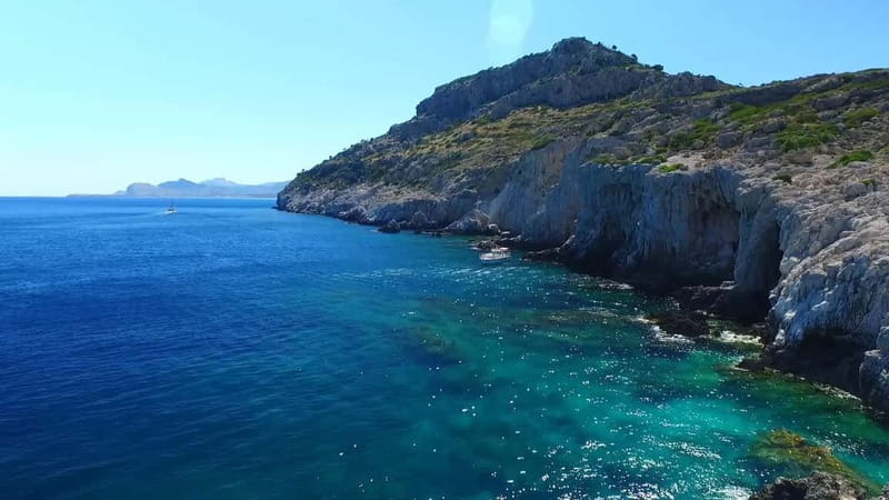 Rhodes: Anthony Quinn Bay & Sea Caves Snorkeling Cruise - The captains make the difference