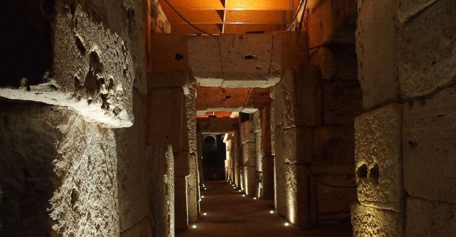 Rome: Ancient History and Colosseum Underground Tour - Meeting your guide near the Colosseum