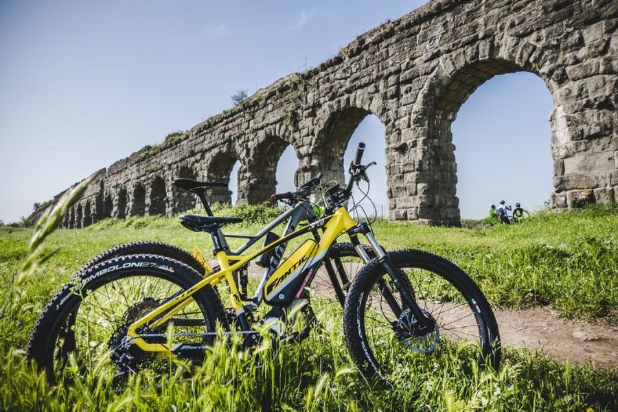 Rome: Appian Way Aqueducts Bike Tour (UPG Catacombs & Lunch) - Parco degli Acquedotti and the tour’s best views