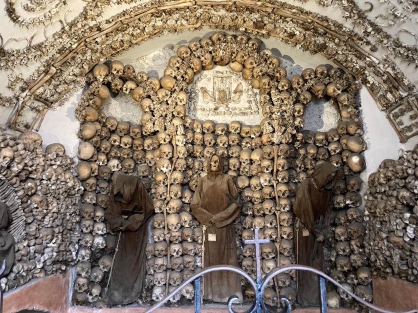 Rome: Catacombs and Capuchin Crypt Guided Tour with Transfer - The ride to the catacombs