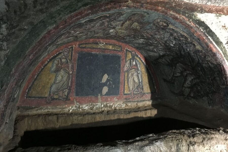 Rome: Catacombs and Capuchin Crypt Guided Tour with Transfer - Descending into the early Christian catacombs
