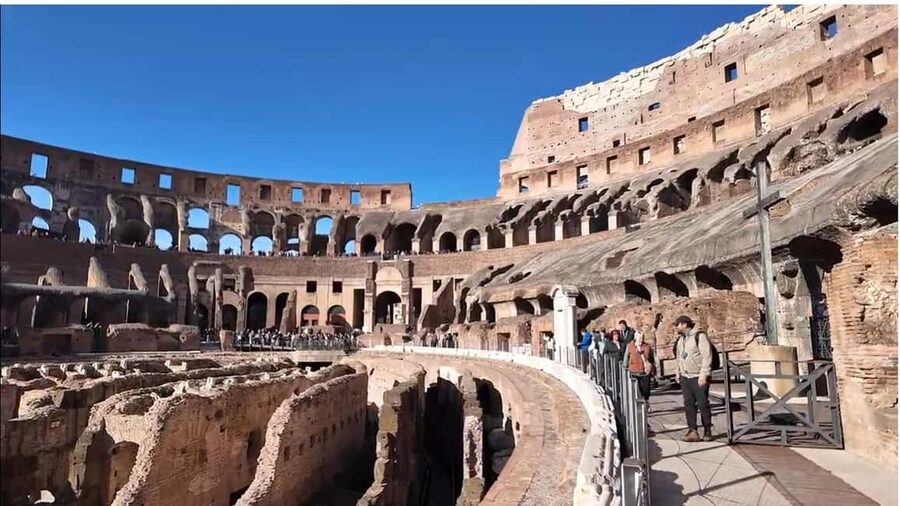 Rome: Colosseum Underground Experience, with Roman Forum - How the timing and group size affect the visit