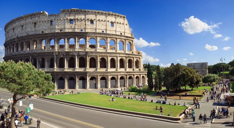 Rome: Exclusive Colosseum Underground and Roman Forum Tour - Who should book this experience?