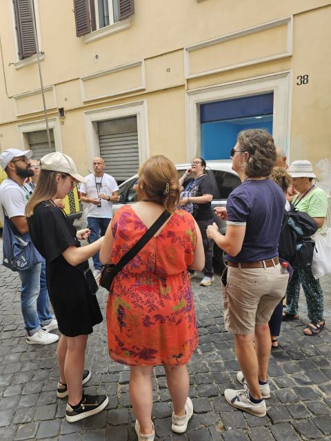 Rome: St. Peter's Basilica, Dome, and Vatican Grottoes Tour - Dress, comfort, and access