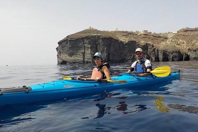 Santorini Sea Kayak - South Discovery, Small Group incl. Sea Caves and picnic - Sunset kayaking and the importance of timing