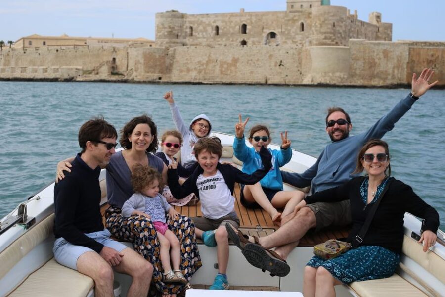 siracusa boat tour with visit to sea caves and ortigiaisland - Passing the Foro Italico and the Duomo