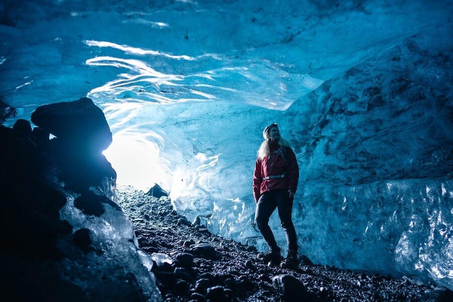 Skaftafell: Blue Ice Cave & Glacier Hike on Vatnajökull - Should you book the Falljökull experience?