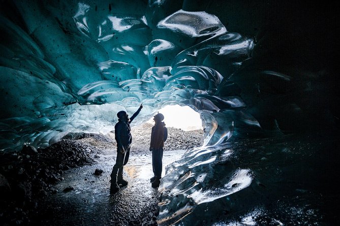 Skaftafell: Blue Ice Cave & Glacier Hike on Vatnajökull - Learning to walk on Falljökull