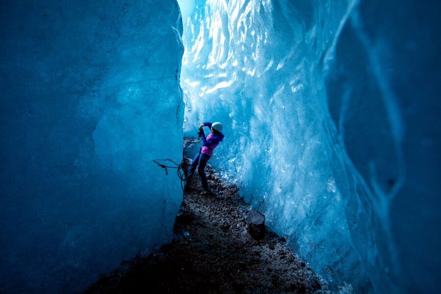 Skaftafell: Ice Cave Tour and Glacier Hike - Photo stops, light, and the changing glacier