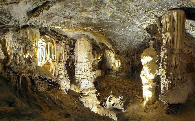 Slovenia in One Day: Lake Bled, Postojna Cave and Predjama Castle - Predjama Castle: a fortress with a dramatic setting