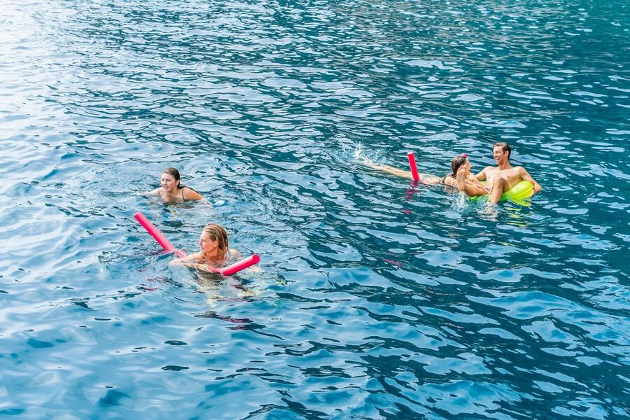 Sorrento: Exclusive Capri Boat Tour and Optional Blue Grotto - What the $143.48 price really covers