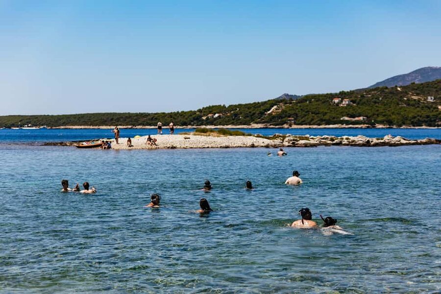 Split/Trogir: Blue Cave, Mamma Mia, Hvar and 5 Island Tour - Komiža on Vis: one hour with room to wander