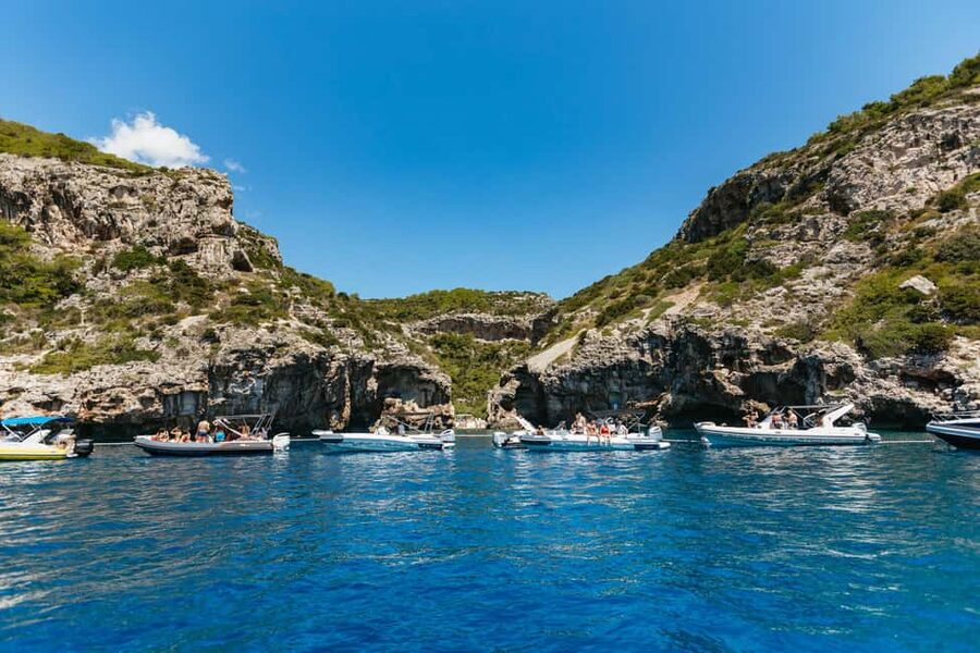 Split/Trogir: Blue Cave, Mamma Mia, Hvar and 5 Island Tour - The crew, music, and practical comfort