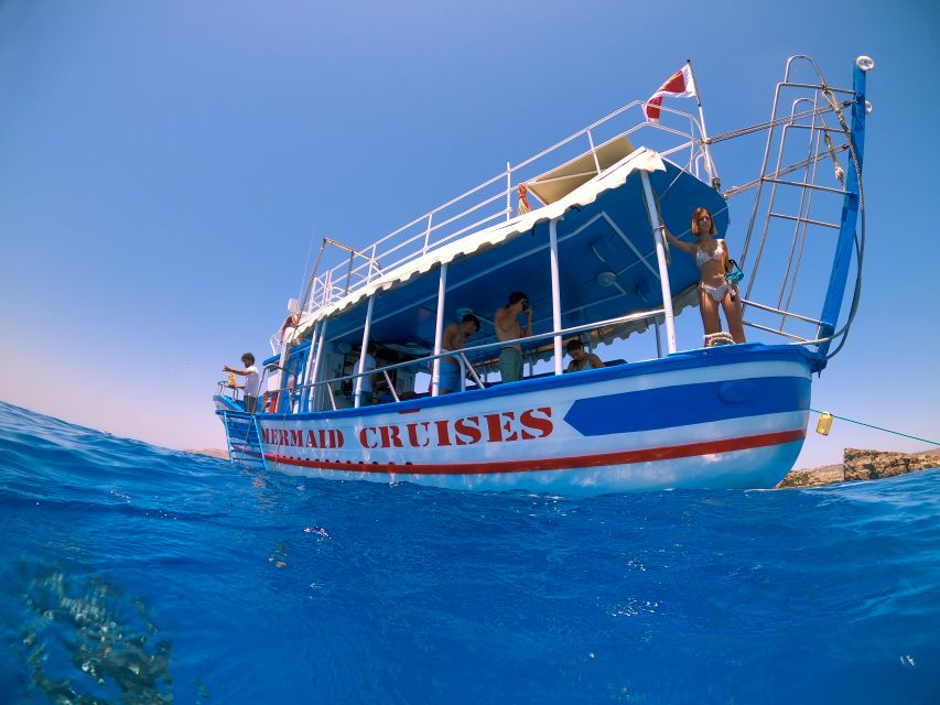 St Paul's Bay: Comino, Blue Lagoon, Gozo, & Caves Boat Tour - Crowds, comfort, and the best season