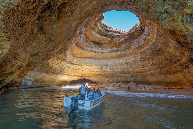 Superb Private caves tour with highly skilled skipper - Why Carvoeiro Caves are worth your time