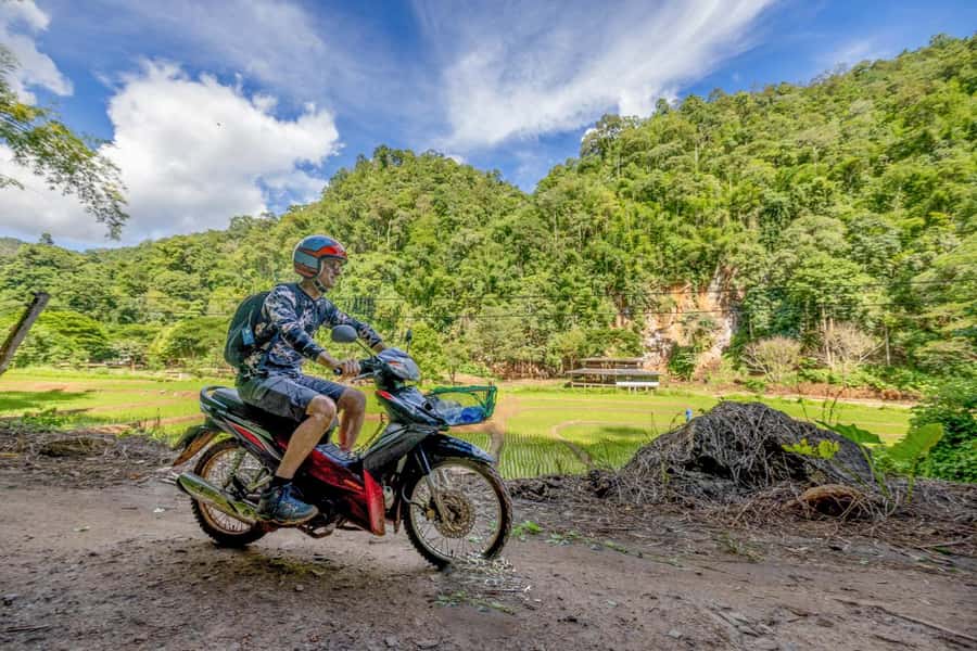 The REAL Thailand on a scooter. Check reviews !! - What the $125 price really buys you
