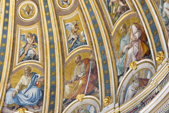 Tour of St Peter's Basilica with Dome Climb and Grottoes - Who should book this experience?