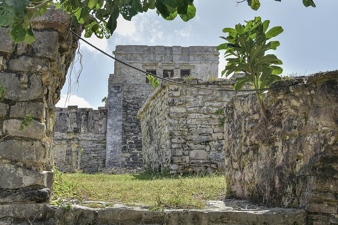 Tulum Ruins, Turtles in Akumal and Cenote tour - Tulum Ruins: Maya Architecture Above the Sea