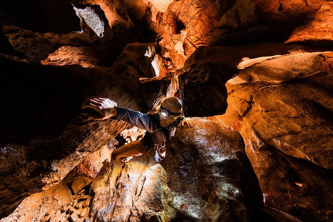 Vancouver Island Multi-Cave Experience - The essential details at a glance