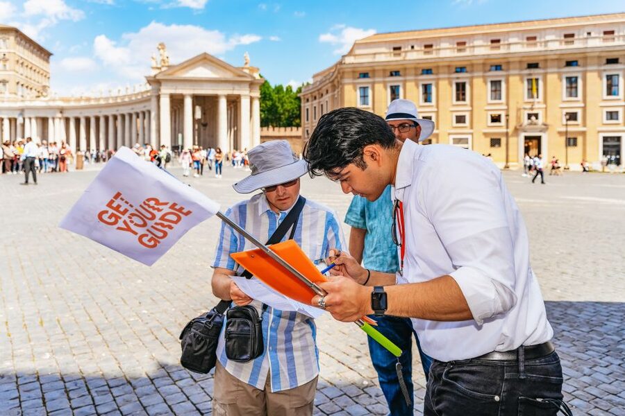 Vatican: St. Peter's Basilica, Square, Grottoes Guided Tour - Inside St. Peter’s Basilica