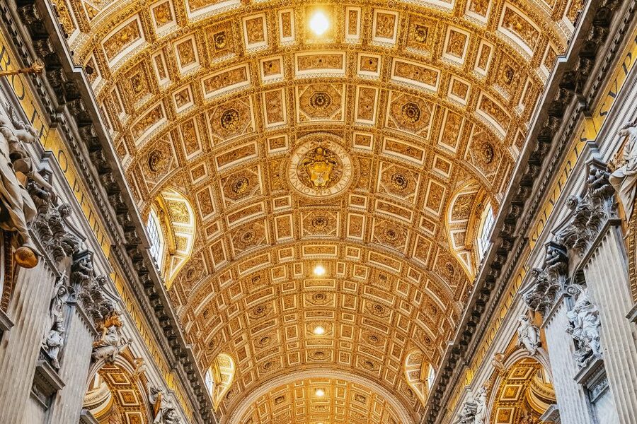 Vatican: St. Peter's Basilica, Square, Grottoes Guided Tour - Why the guide matters more than the ticket