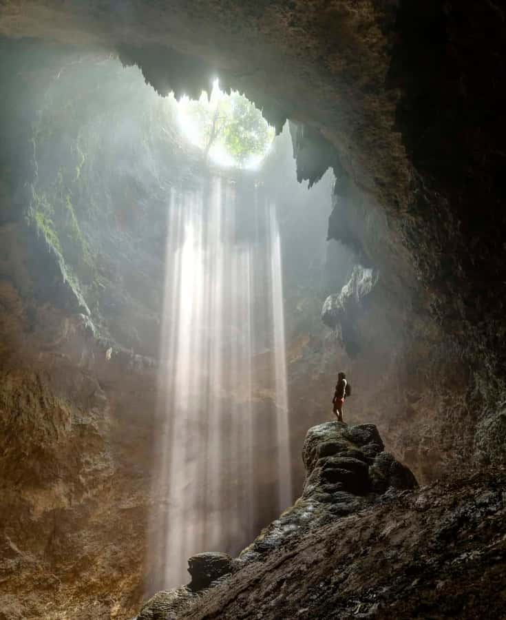 Yogyakarta: Mt. Merapi Sunrise, Jomblang & Pindul Cave Tour - Jomblang Cave and the 59-meter rope descent