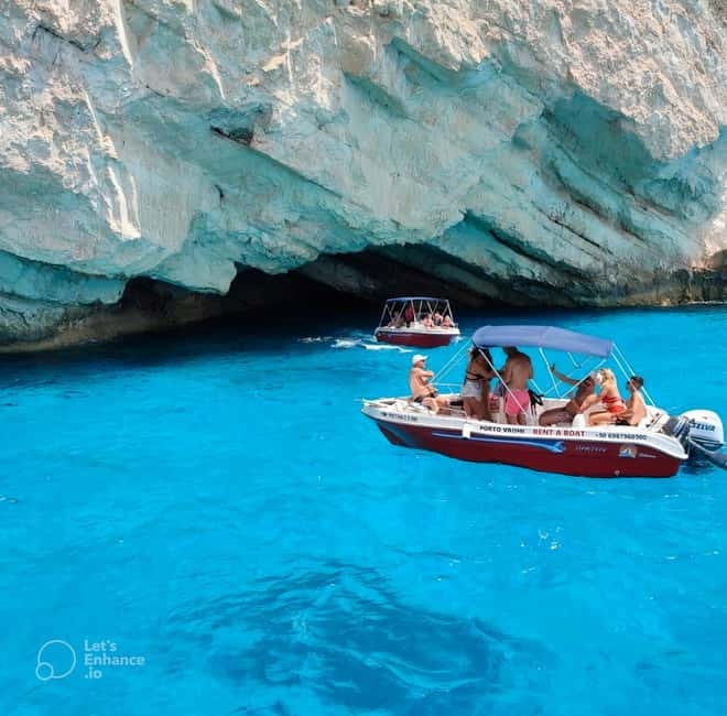 Zakynthos: Shipwreck & Caves Private Boat Tour with Skipper - Why this small boat works so well